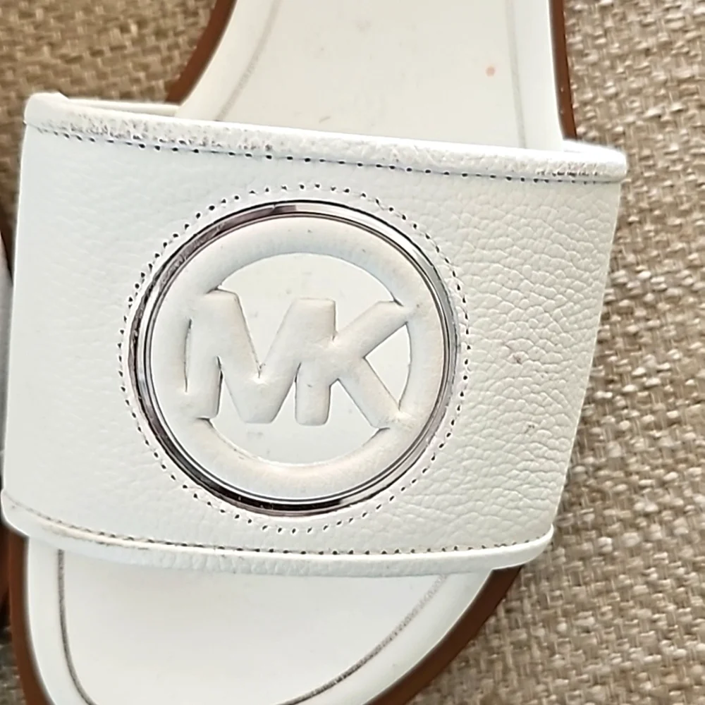 Michael Kors MK Logo  slides slip on‎ white size 6.5 nwt
